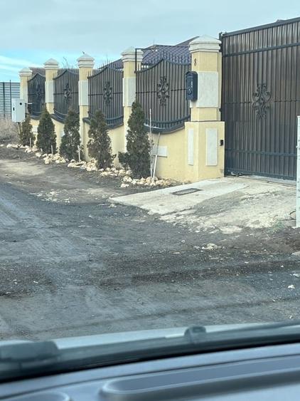 Casă individuală cu 5 camere cu Canalizare în Central