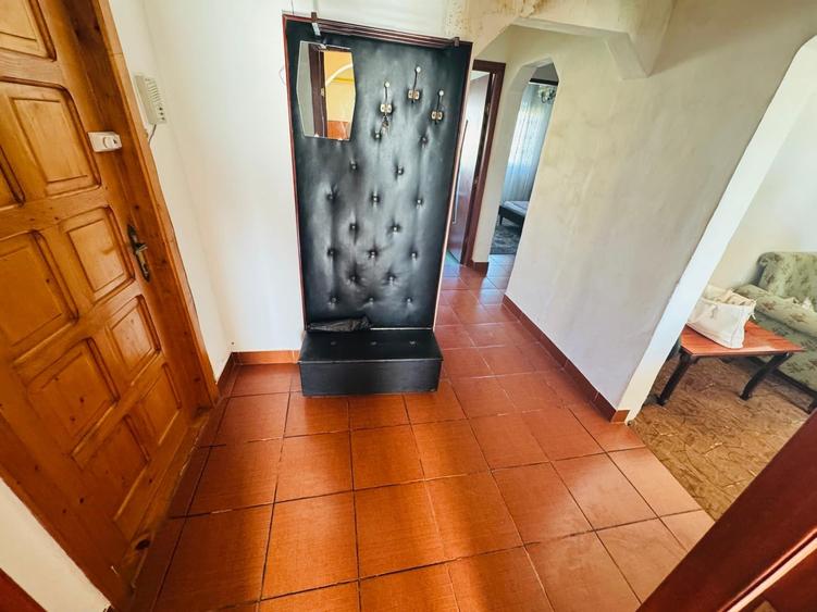 Apartament cu 3 camere decomandat în Kiseleff