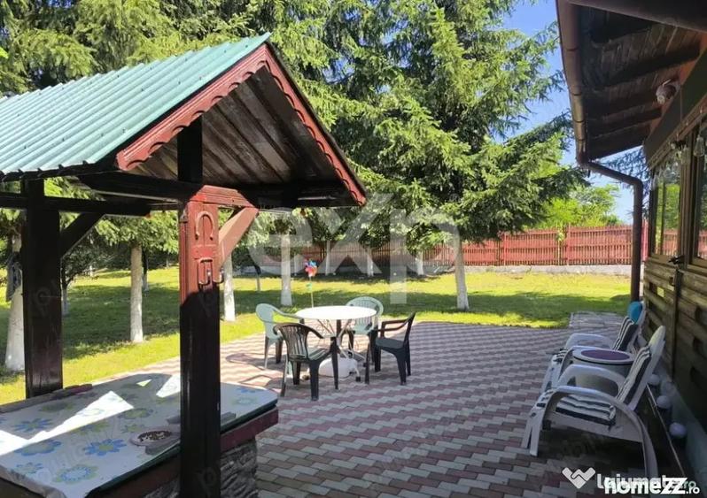 Casă cu 5 camere cu Teren 2100 Mp în Mălureni