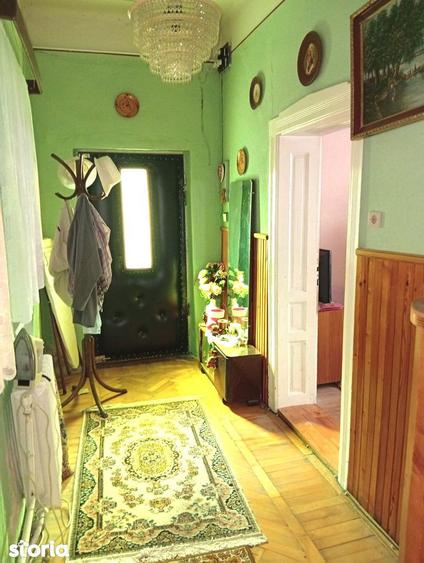 Casă cu 3 camere cu Teren 370 Mp în Funcționarilor