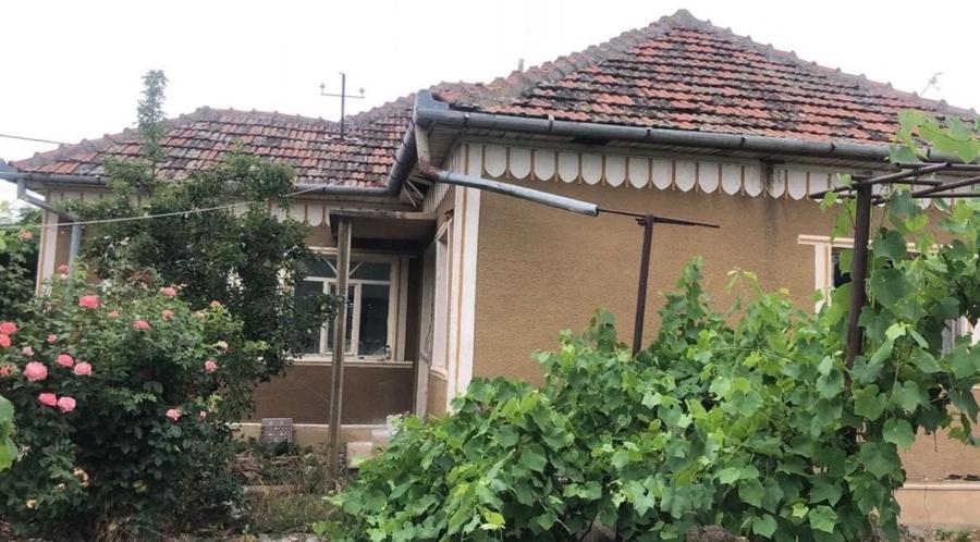 Casă cu 3 camere în Central