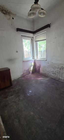 Casă cu 4 camere cu Teren 163 Mp în Transilvaniei