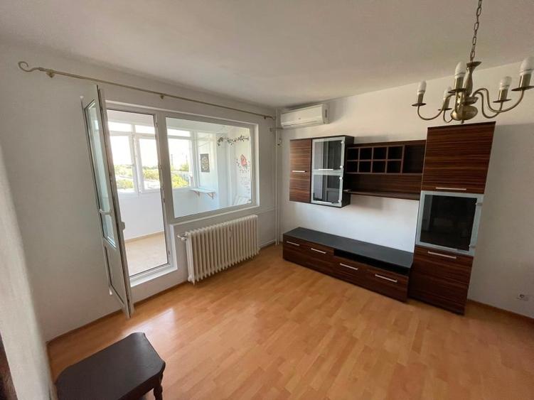 2 camere decomandat Titan | 52 mp, etaj 8, lift nou | 5 min metrou - 12
