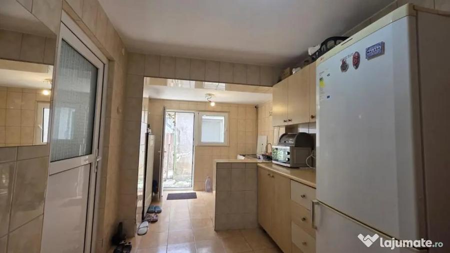 Casă cu 2 camere cu Teren 150 Mp în Iancului