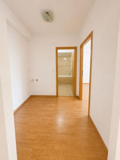 Apartament cu 2 camere decomandat în Lipovei