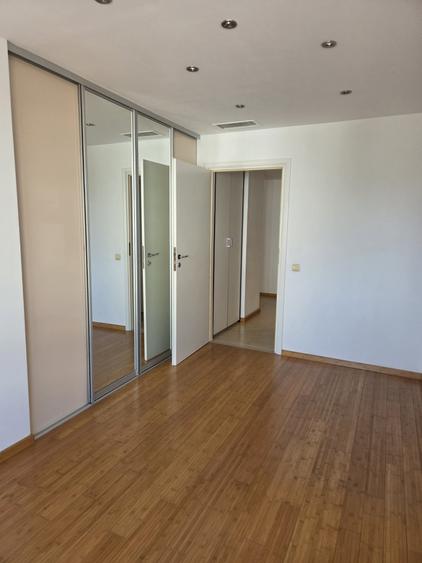 Apartament cu 3 camere decomandat, mobilat în Dorobanți