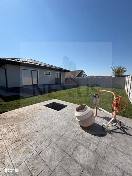 Casa individuala | Teren 375 mp | 4 camere - 2 bai - Terasa - 8