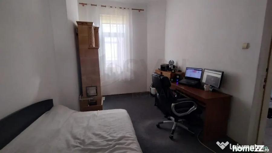 Apartament cu 4 camere decomandat în Universitate