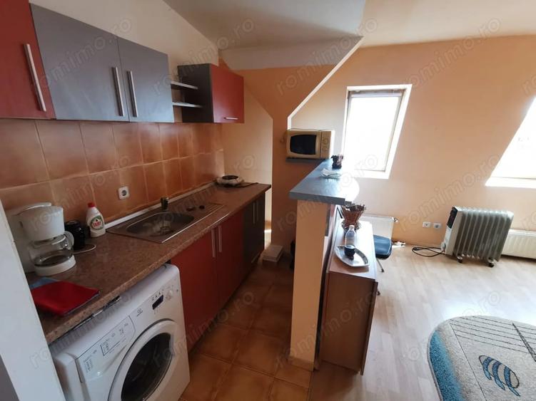 Apartament cu 2 camere semidecomandat în Complex Studențesc