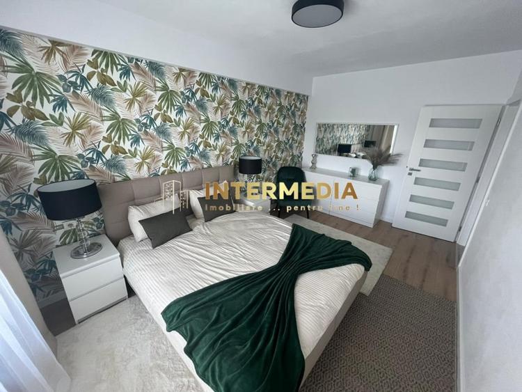 Apartament cu 3 camere decomandat, mobilat în Central