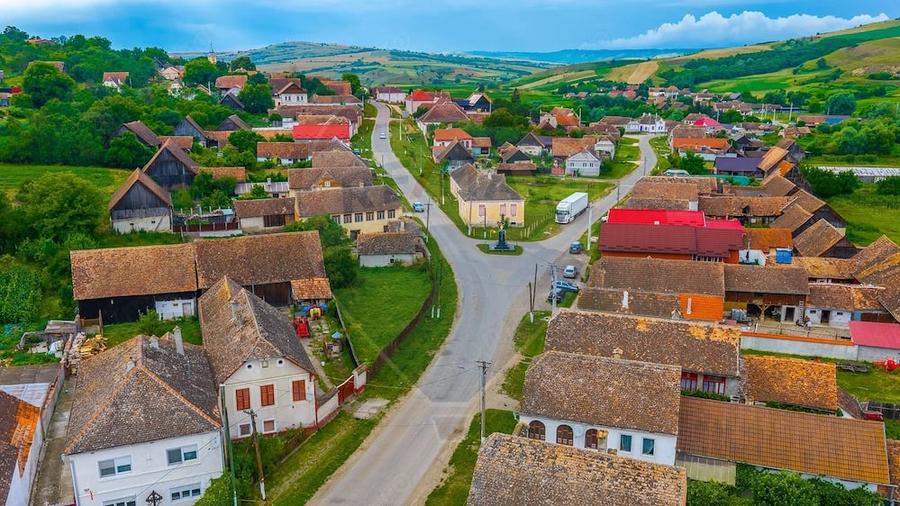 Casă cu Teren 1044 Mp în Jibert