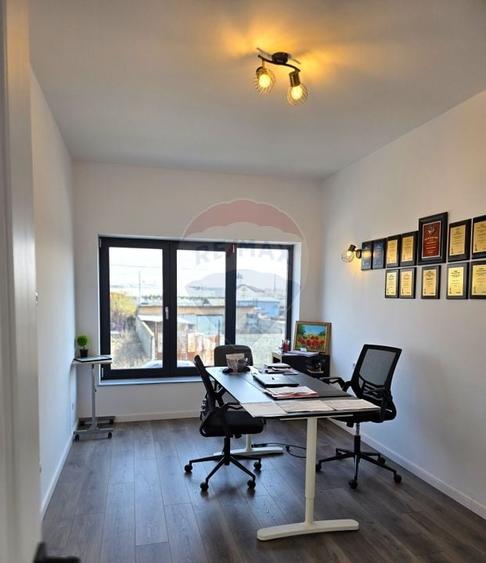 Casă individuală cu 4 camere cu Teren 150 Mp în Micro 14