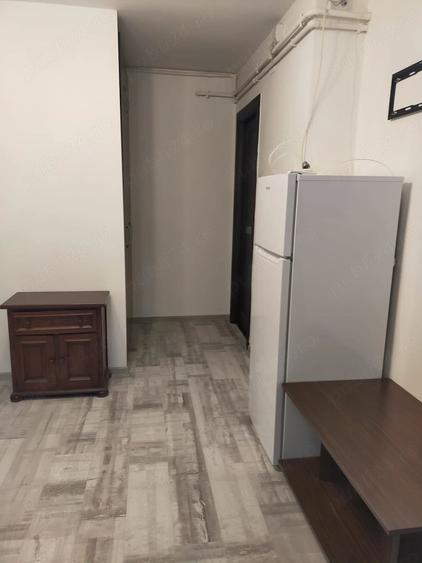 Garsonieră semidecomandată în Calea Severinului