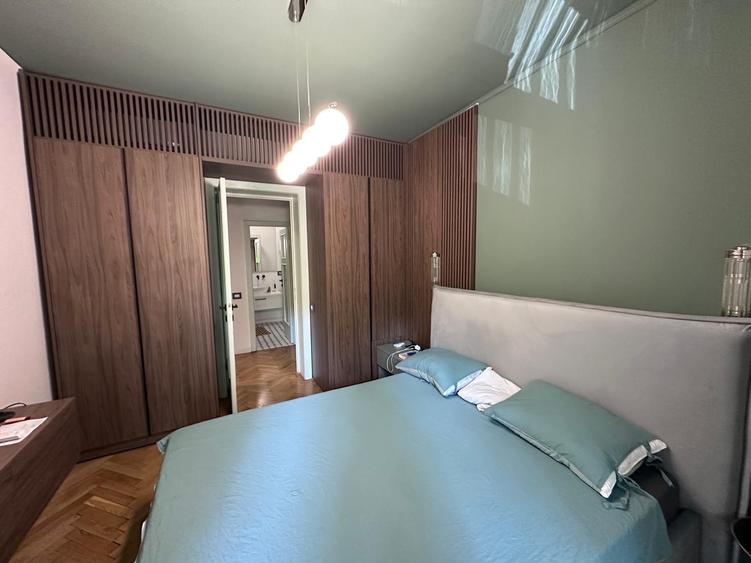 Apartament cu 3 camere în P-ța Romană
