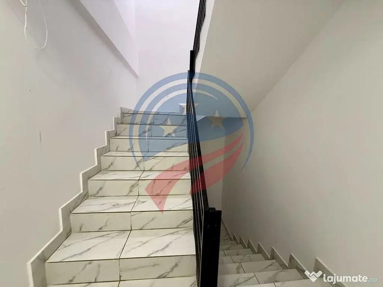 Apartament cu 3 camere semidecomandat în Central