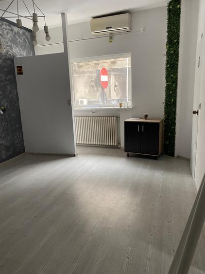 Apartament cu 4 camere nedecomandat în Pache Protopopescu