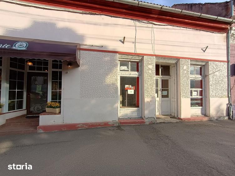 Spațiu comercial, de 38 mp, în Central