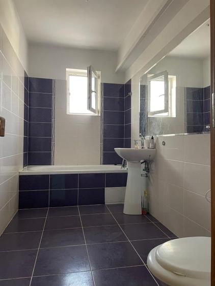Apartament cu 3 camere decomandat, mobilat în Apărătorii Patriei
