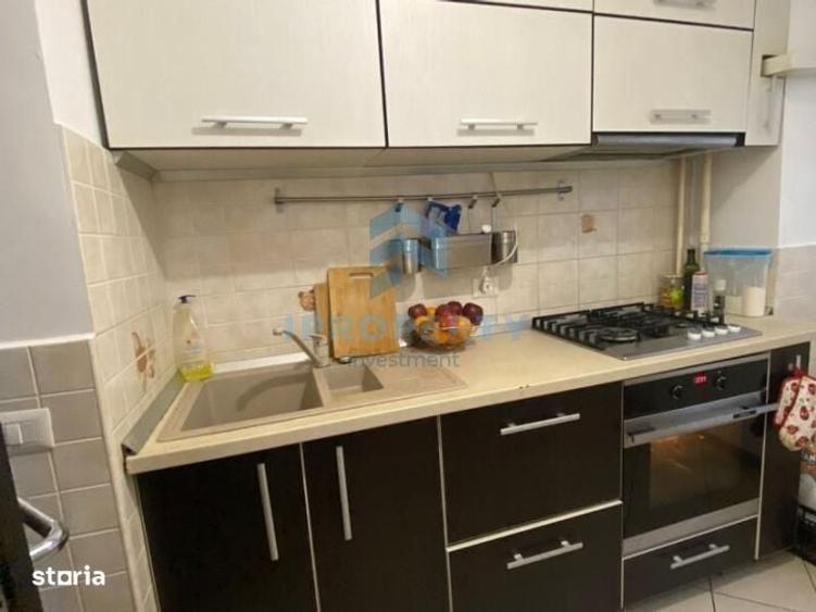Apartament cu 4 camere decomandat în Veteranilor