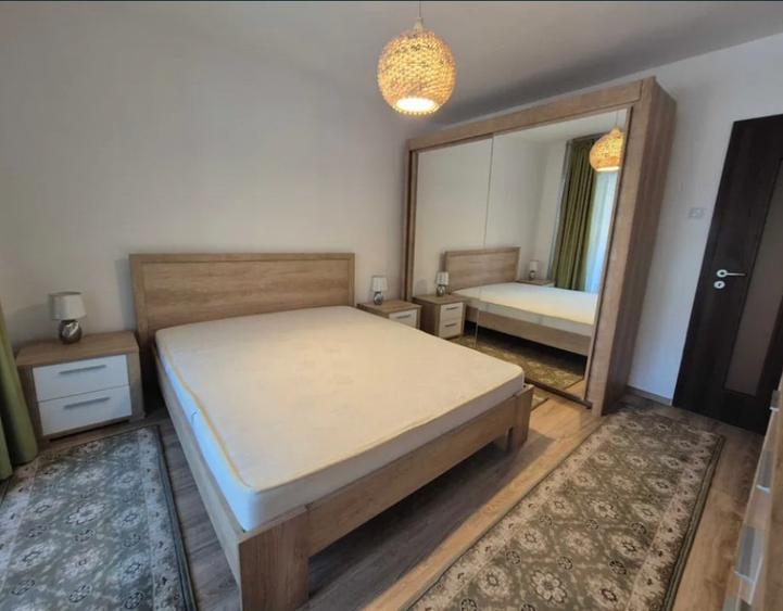 Apartament cu 2 camere semidecomandat în Răcădău