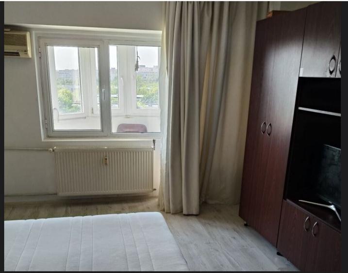 Garsonieră decomandată, mobilată în Balta Albă