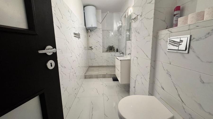 Apartament cu 2 camere decomandat, mobilat în Centrul Civic