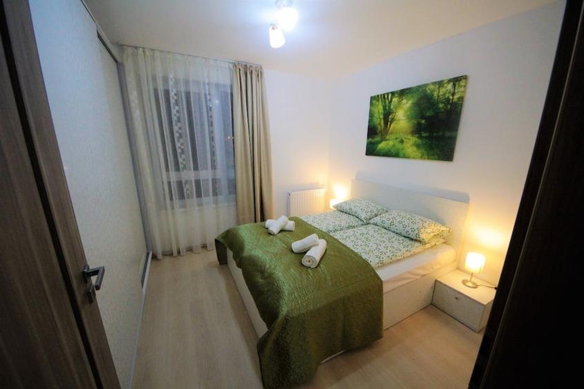 Apartament cu 2 camere semidecomandat, mobilat în Aradului