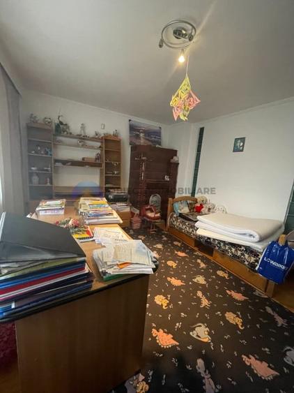 Casă cu 6 camere cu Canalizare în Alexandru cel Bun