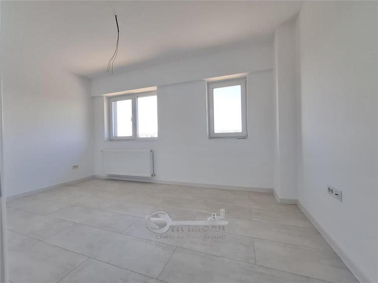 Apartament cu 3 camere decomandat în Galata