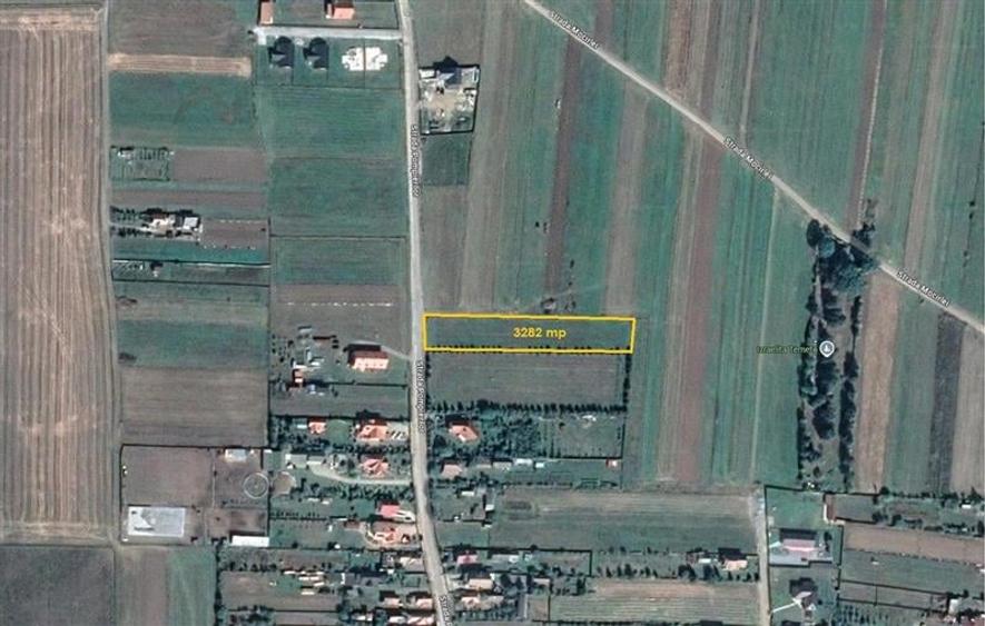 Teren Construcții intravilan de 3282 mp, în Nord