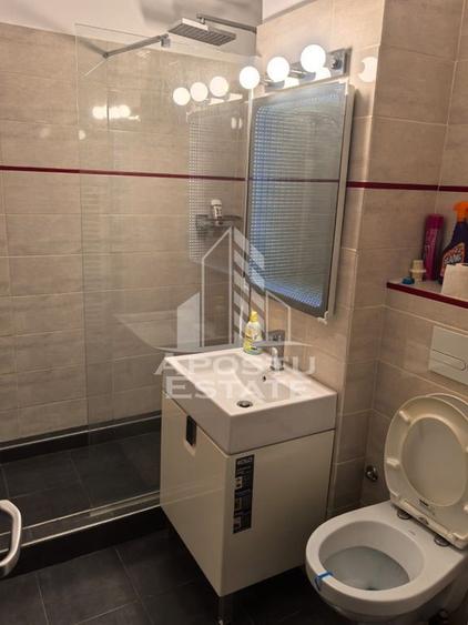 Apartament cu 3 camere decomandat, mobilat în Soarelui