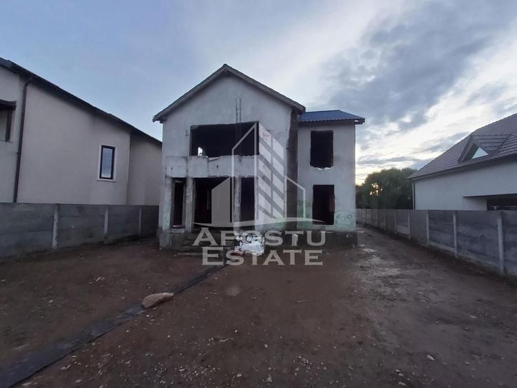 Casă cu 5 camere cu Teren 511 Mp în Ciarda Roșie