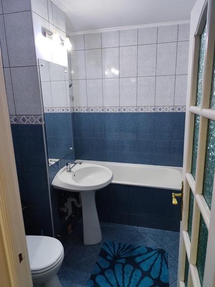 Apartament cu 3 camere decomandat în Dorobanți