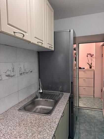 Apartament cu 2 camere semidecomandat, mobilat în Tomis Nord