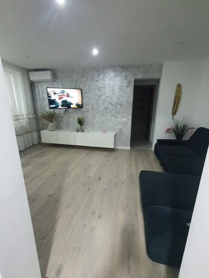 Apartament cu 2 camere semidecomandat în Ultimul leu
