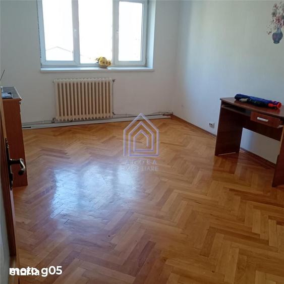 Apartament cu 3 camere decomandat în George Enescu