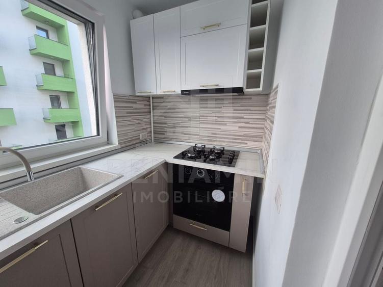 Apartament cu 2 camere semidecomandat în Rovine