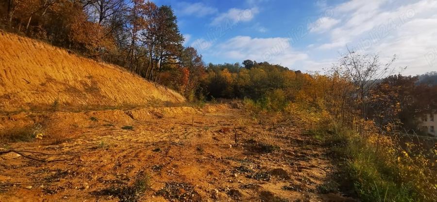 Teren de 1500 mp, în Calea Caransebeșului