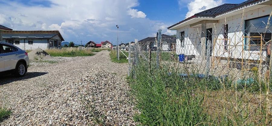 Teren de 1400 mp, în Sărata