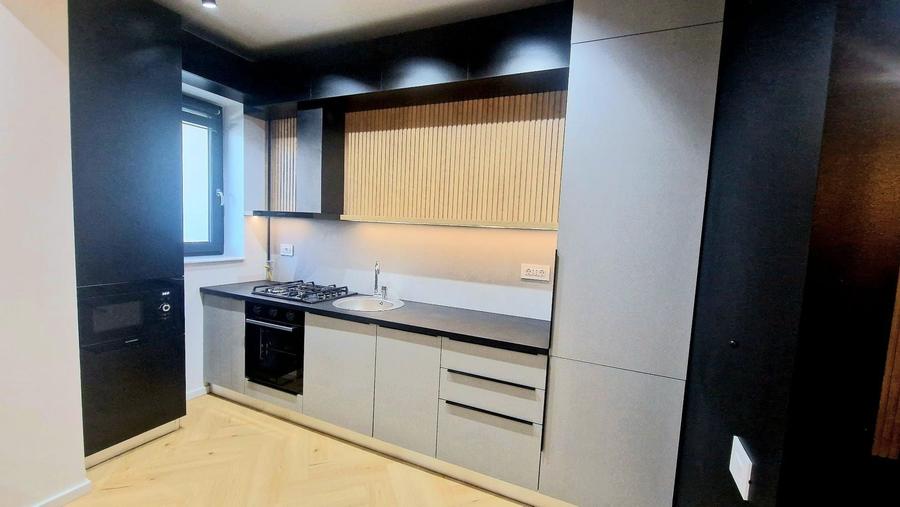Apartament cu 2 camere decomandat, mobilat în Universitate