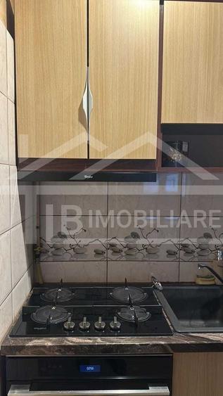 Garsonieră decomandată în 7 Noiembrie