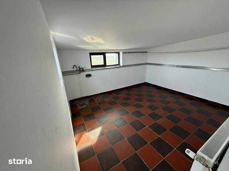 Casă cu 5 camere cu Teren 400 Mp în Blejoi