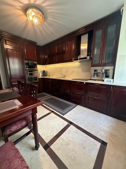 Apartament cu 3 camere decomandat în Copou
