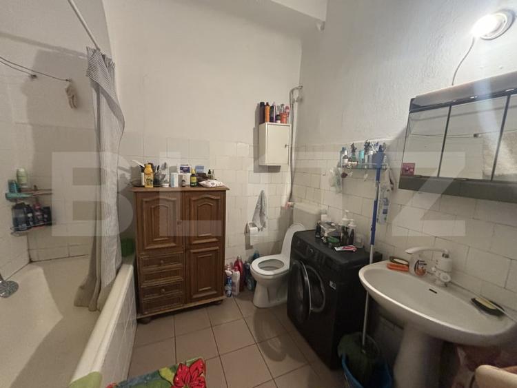 Apartament cu 5 camere decomandat, mobilat în Ultracentral