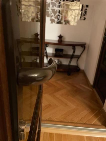 Apartament cu 3 camere decomandat, mobilat în Păcurari