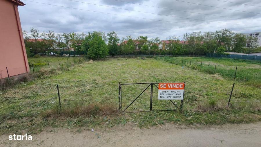 Teren de 1000 mp, în Orizont