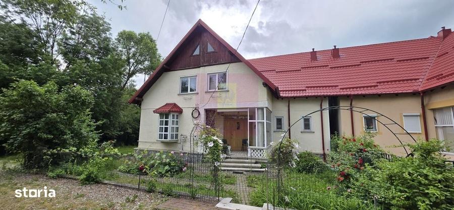 Casă cu 4 camere în Central