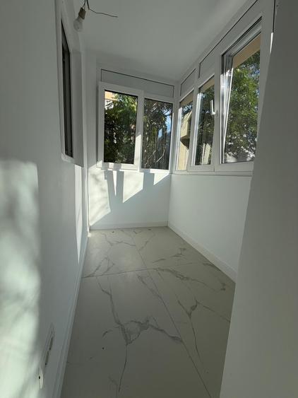 Apartament cu 3 camere decomandat în Dristor