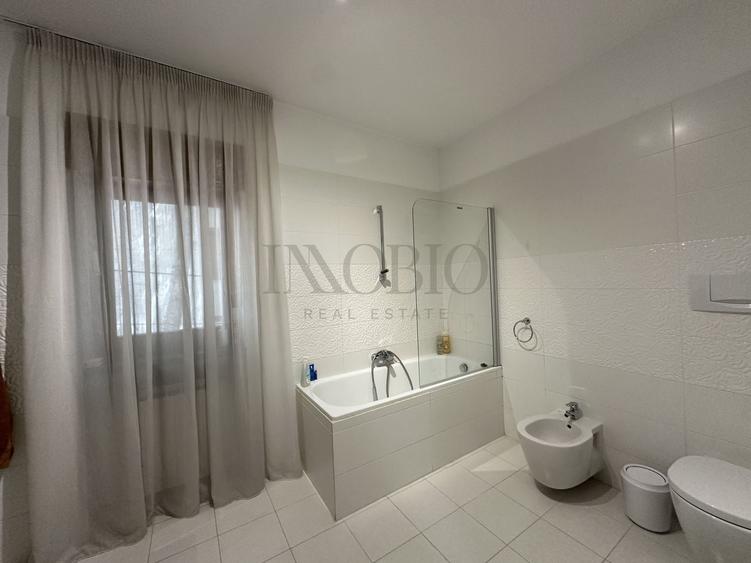 Apartament cu 3 camere decomandat, mobilat în Primăverii