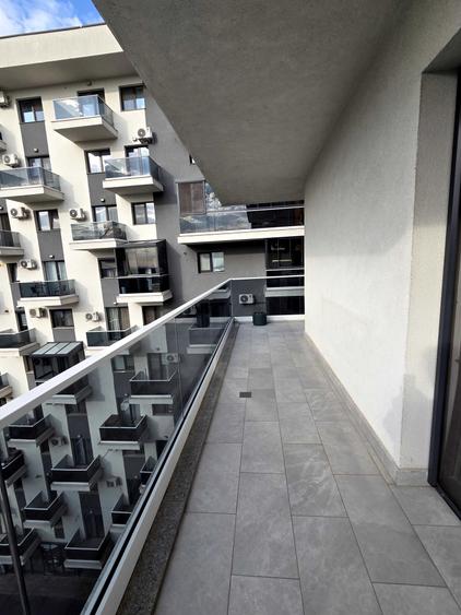 Apartament cu 3 camere decomandat în Ghencea